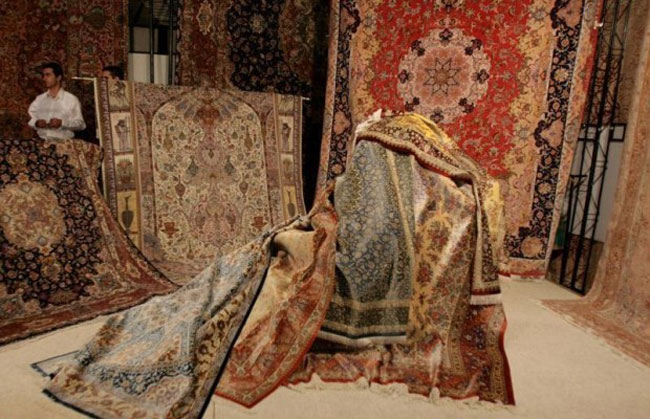 قیمت فرش دستباف ایرانی