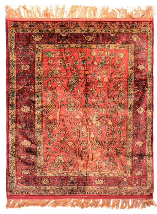 نقش-درخت-در-فرش-دستباف-ایرانی